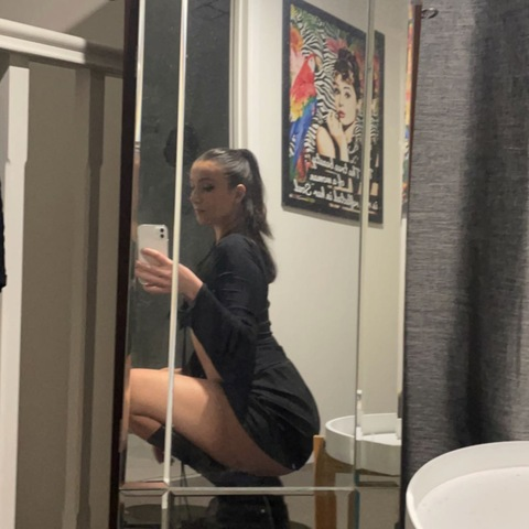 abbeyhealy onlyfans leaked picture 2