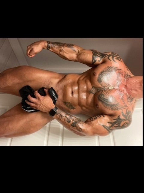 alainfitness onlyfans leaked picture 2