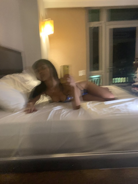 alexxxandraallure onlyfans leaked picture 1