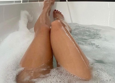 annale95 onlyfans leaked picture 2