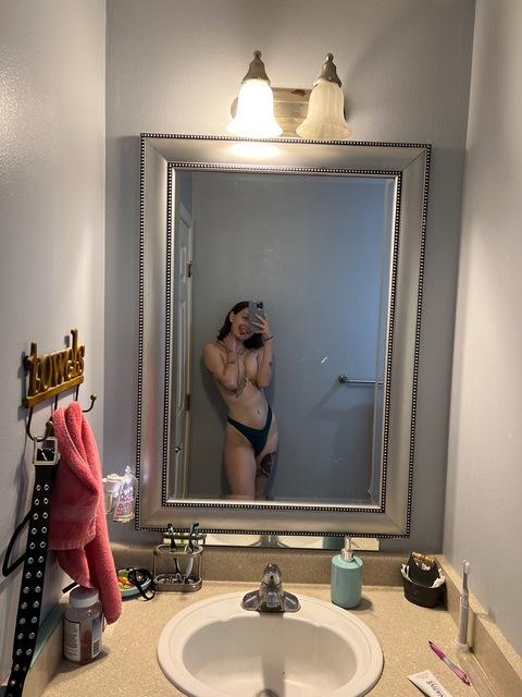babygirl.cece onlyfans leaked picture 1