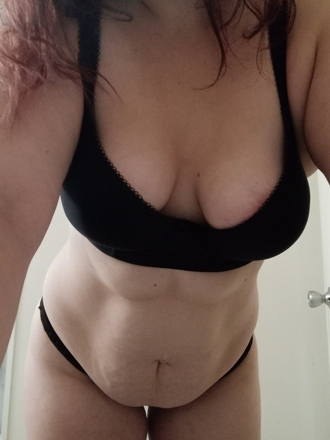 babylove2102 onlyfans leaked picture 2