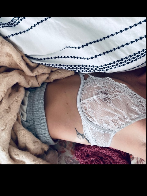 bethkoss onlyfans leaked picture 1