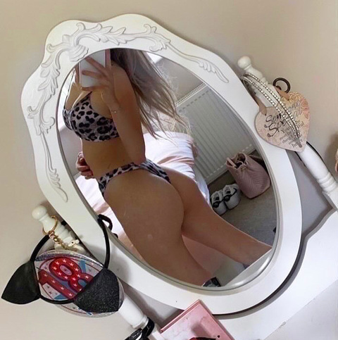 bhabieblonde.x onlyfans leaked picture 1