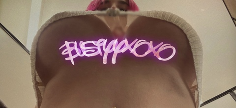 bustyyxoxo onlyfans leaked picture 1