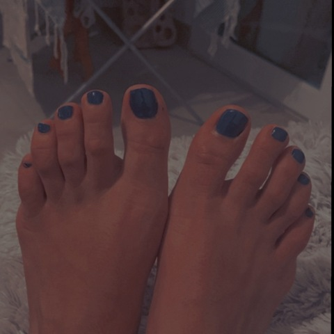 carlasfeet902 onlyfans leaked picture 1