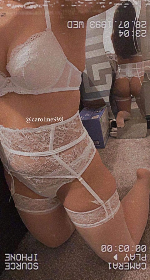 caroline998 onlyfans leaked picture 1