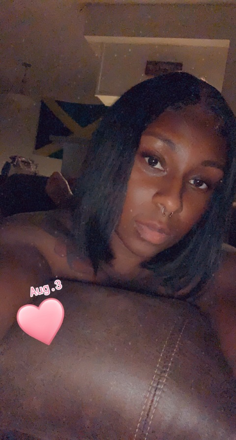 chocolatejamaicangyal onlyfans leaked picture 2