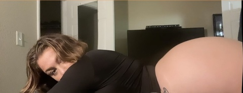 crystal.mazee onlyfans leaked picture 1