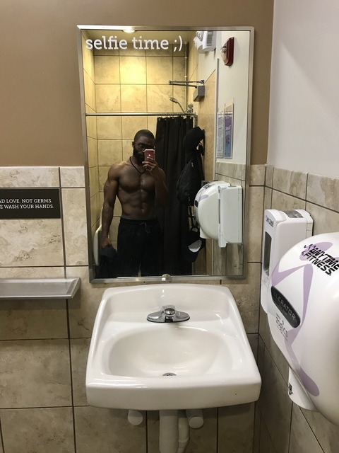 dahknessdondre onlyfans leaked picture 2