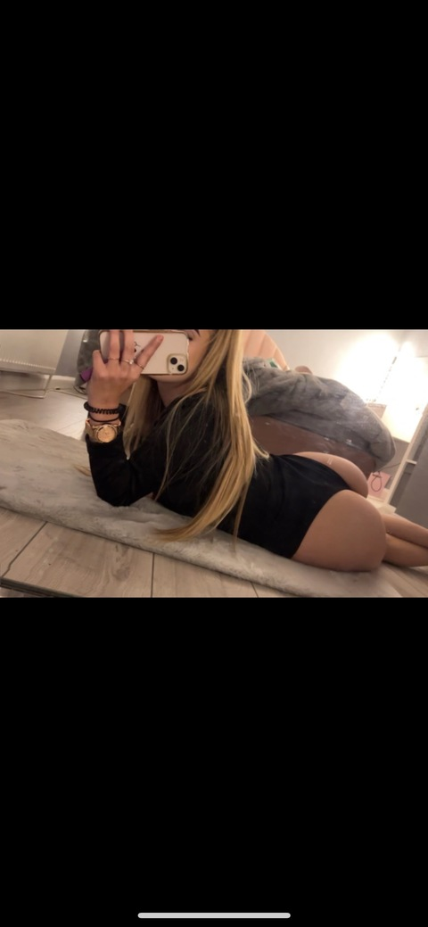 daizbabyx onlyfans leaked picture 2