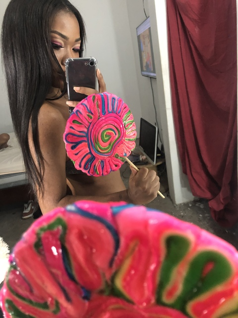 dakisha onlyfans leaked picture 2