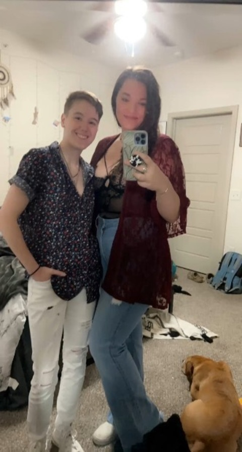 dani-allie-lgbtq onlyfans leaked picture 2