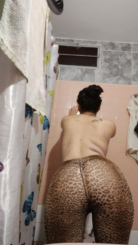 dani_sweet20 onlyfans leaked picture 2