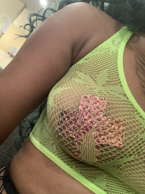 diamonddee onlyfans leaked picture 2