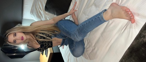 dianacane1 onlyfans leaked picture 1