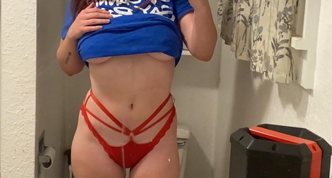 dumbbitchlo onlyfans leaked picture 1