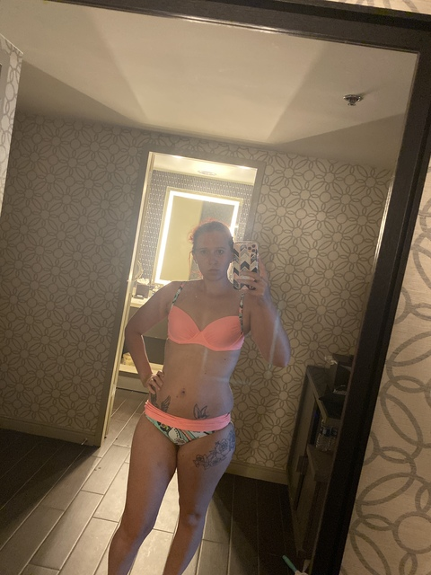 flrtygurl23 onlyfans leaked picture 2