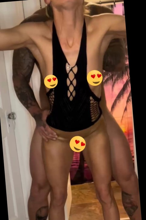 freakcouple79 onlyfans leaked picture 1