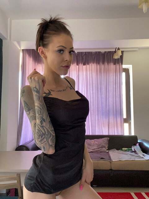 giuliaiulia onlyfans leaked picture 2