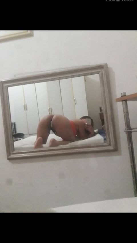 hotchloeh22 onlyfans leaked picture 2