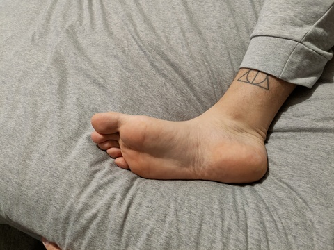 hurleyfeet onlyfans leaked picture 1