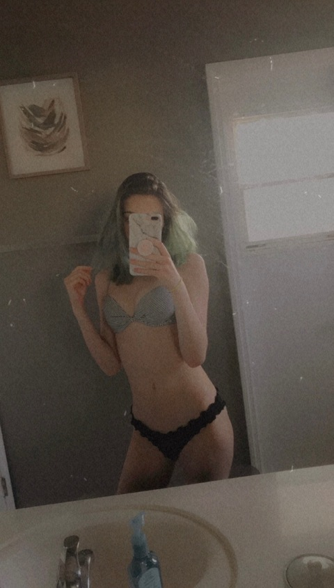 imkaylawinter onlyfans leaked picture 1