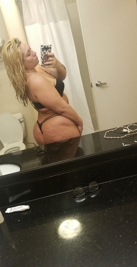 jbur626 onlyfans leaked picture 1