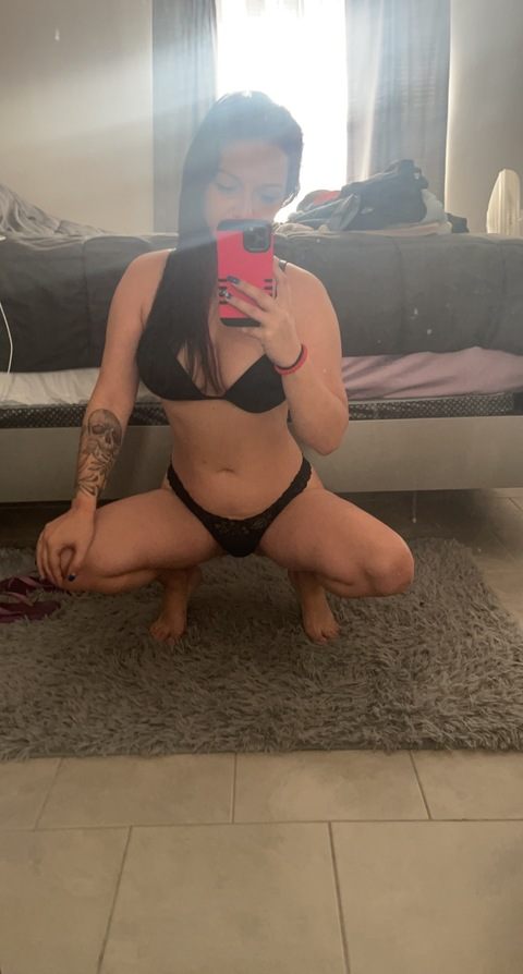 julie8874 onlyfans leaked picture 2