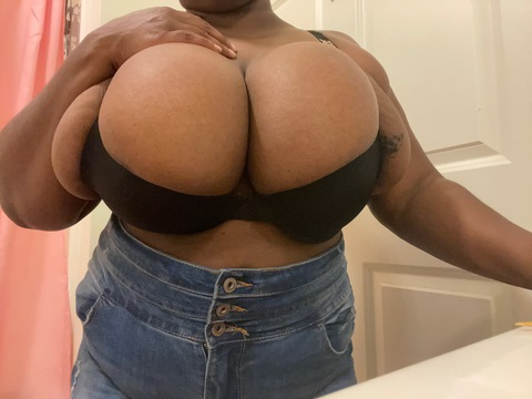 junilee onlyfans leaked picture 1