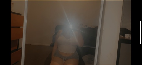 kboochamber01 onlyfans leaked picture 2