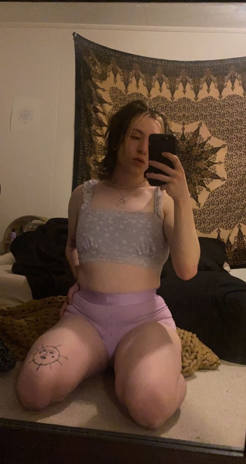 kikideliveryfunds onlyfans leaked picture 2