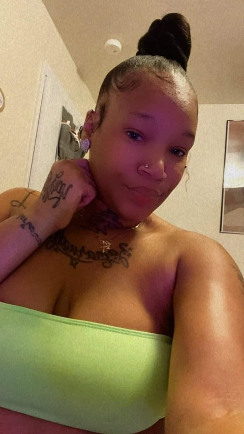 kirahbaby onlyfans leaked picture 1