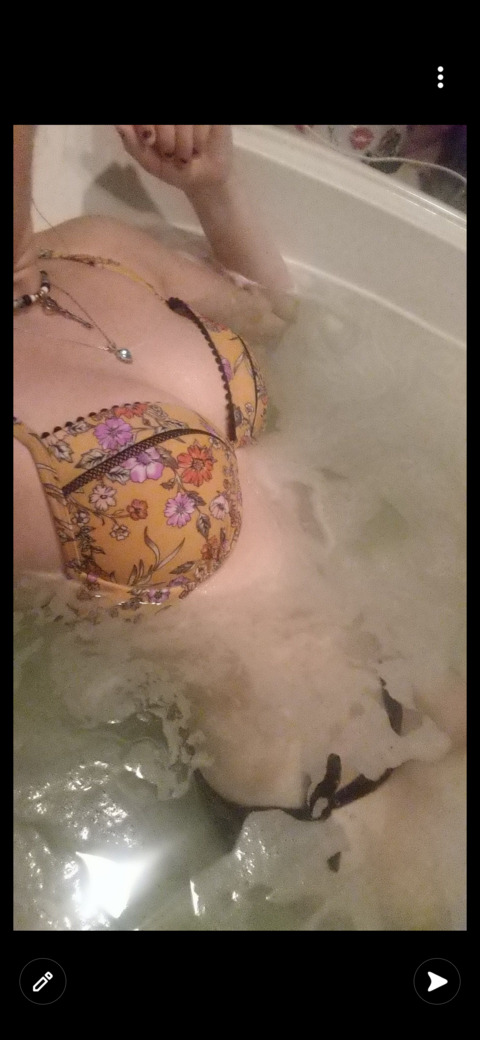 kristinakitty onlyfans leaked picture 1