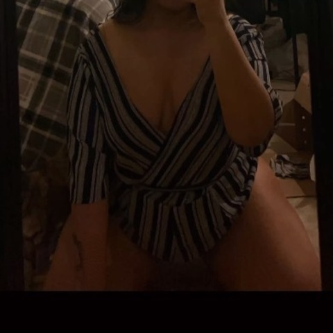 latinaplaybunny onlyfans leaked picture 2