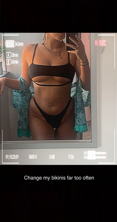 leahblower onlyfans leaked picture 1