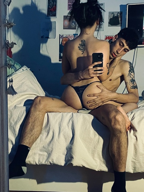 leviandlenna onlyfans leaked picture 1