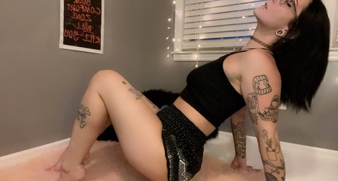 lexilovewild onlyfans leaked picture 2