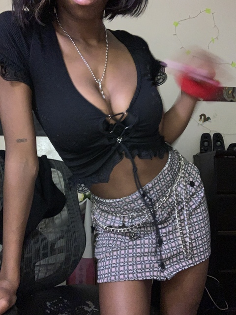 lilbrownbum onlyfans leaked picture 1