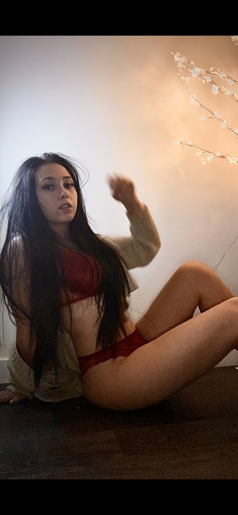 lillyellise onlyfans leaked picture 1