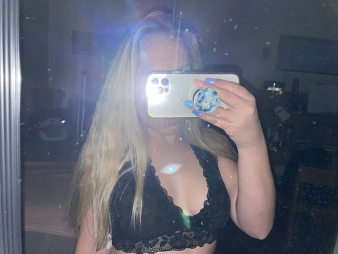 lilmariah onlyfans leaked picture 2