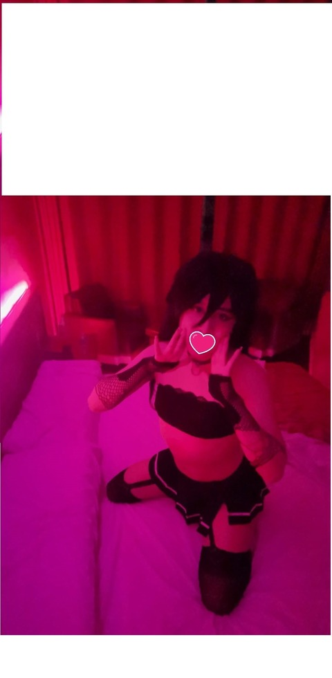 lilykilybom onlyfans leaked picture 1