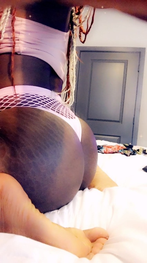 linahart onlyfans leaked picture 1