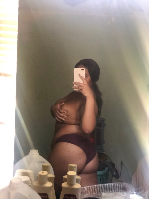 lisa.baby22 onlyfans leaked picture 1