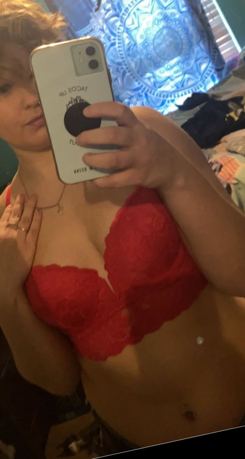 littlebluerose22 onlyfans leaked picture 2