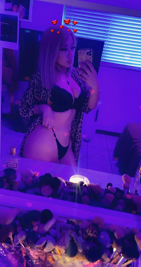 marithebaddie onlyfans leaked picture 2