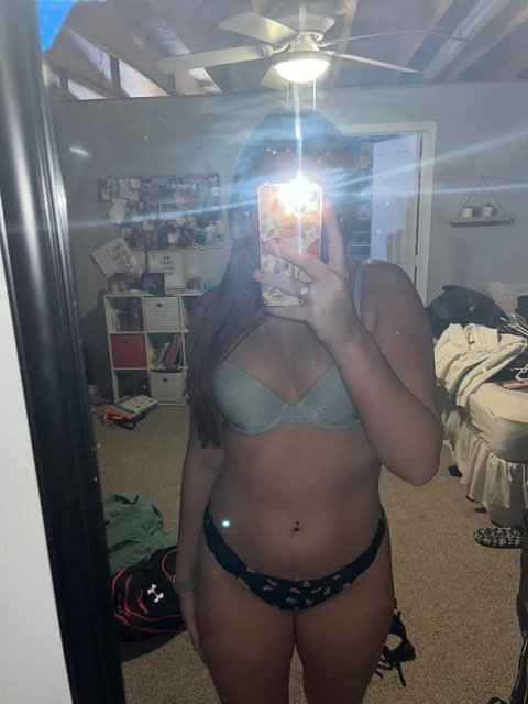 mckenziemarie18 onlyfans leaked picture 1