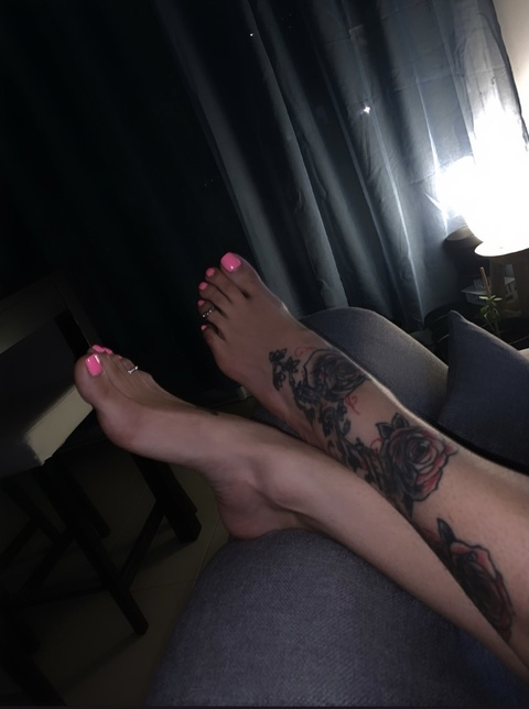 meifrenchfeet onlyfans leaked picture 1