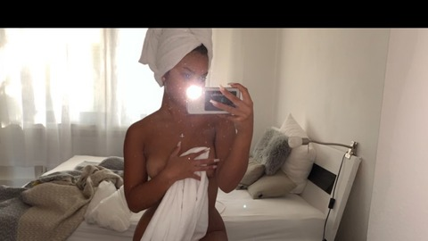 naomi.rosee onlyfans leaked picture 2