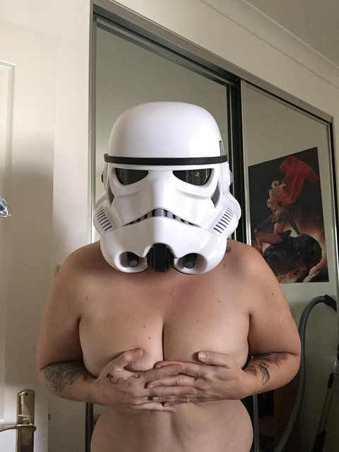 nerdycurvyflirty onlyfans leaked picture 1